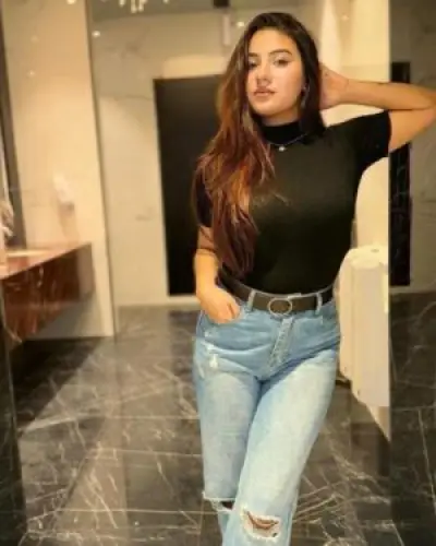 Escorts Debra